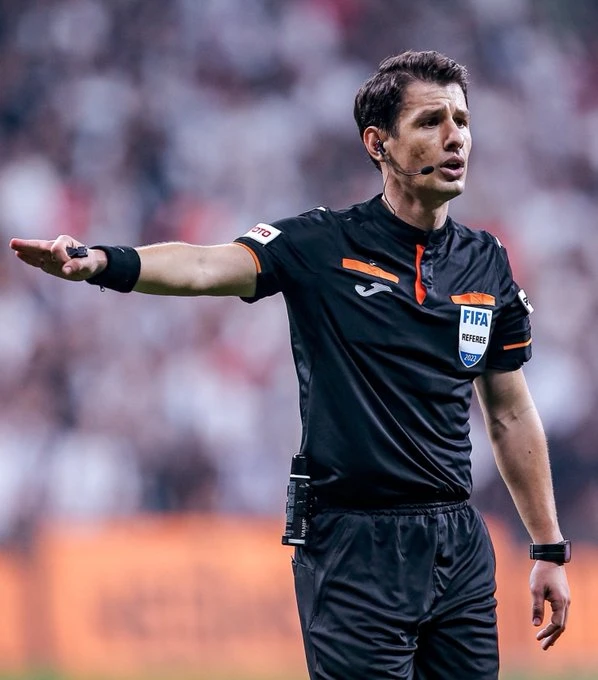 Galatasaray ile Fenerbahçe arasındaki Süper Kupa finalini Halil Umut Meler yönetecek