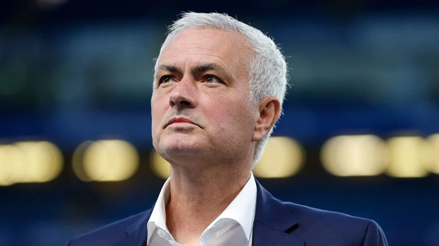 Real Madrid, teknik direktör Jose Mourinho ile 3 yıllık sözleşme imzaladı