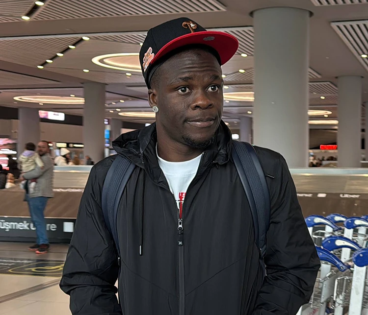 Beşiktaş, Göztepeli futbolcu Junior Olaitan'ı duyurdu