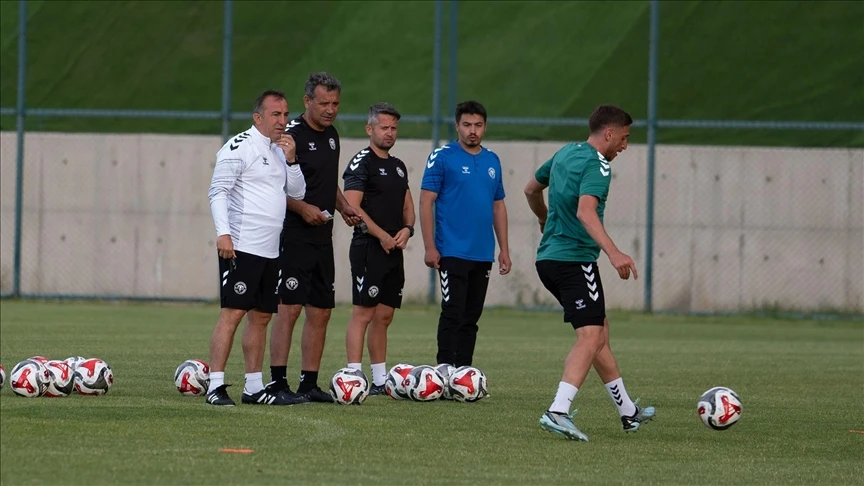 Konyaspor, yeni sezona takımın yapısını koruyarak girecek