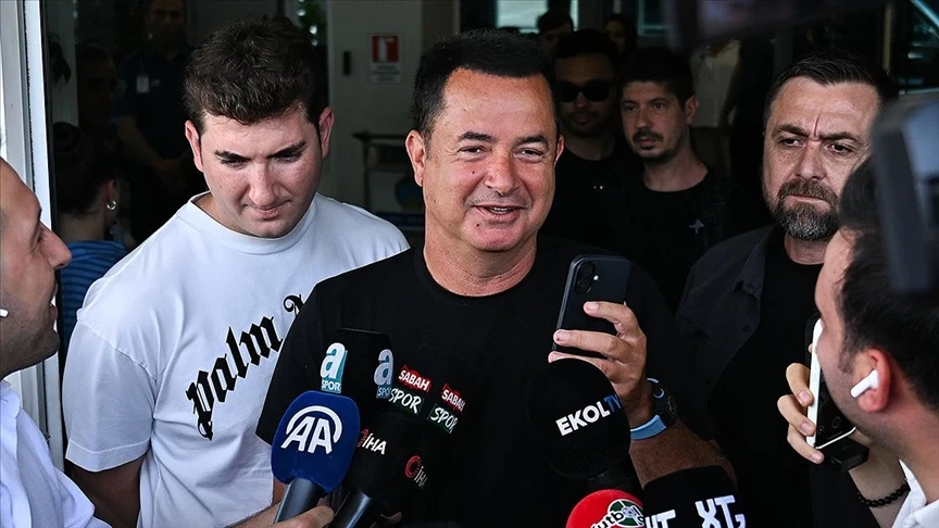 Hull City'nin sahibi Acun Ilıcalı, yeni sezon için iddialı