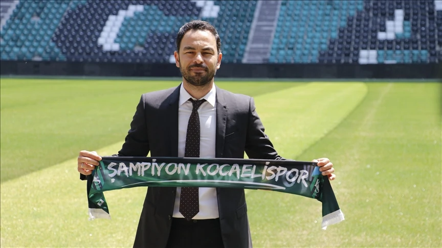 Kocaelispor, teknik direktör Selçuk İnan ile sözleşme imzaladı