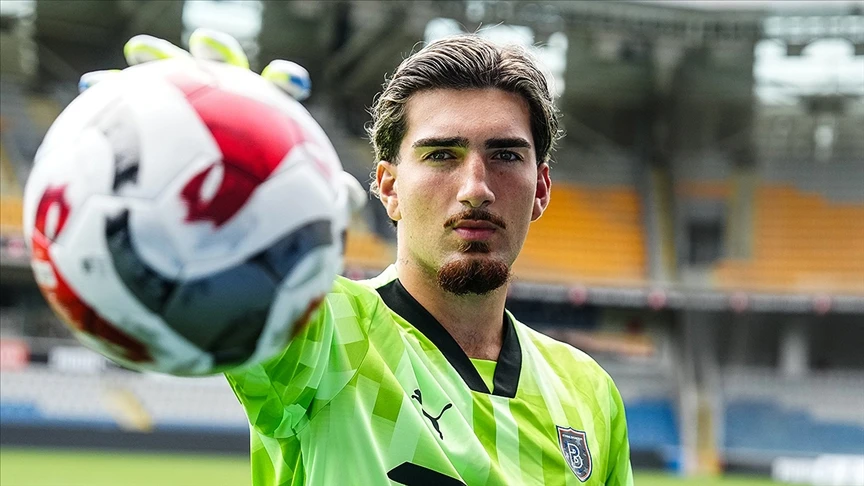 RAMS Başakşehir, Luca Ekrem Stancic'i transfer etti