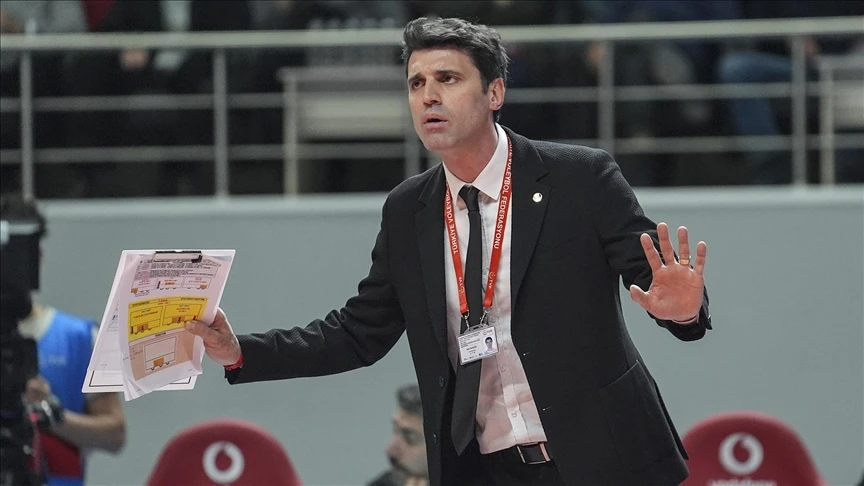 A Milli Erkek Voleybol Takımı'nda başantrenör Umut Çakır ile yollar ayrıldı