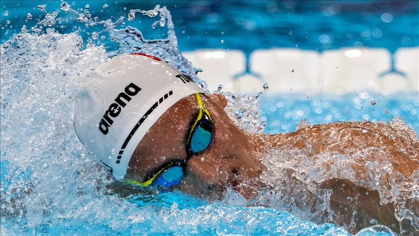 Milli yüzücü Kuzey Tunçelli, peş peşe 3'üncü kez Avrupa gençler şampiyonu oldu
