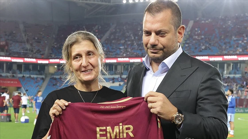 Trabzonspor'un efsane futbolcuları, Emir Yuşa için sahaya çıkacak
