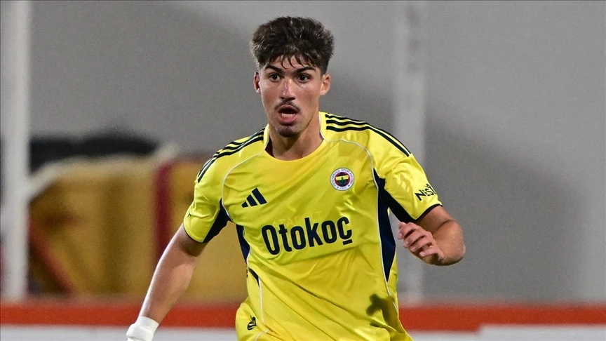 Fenerbahçeli futbolcu Yusuf Akçiçek, Al Hilal'e transfer oldu